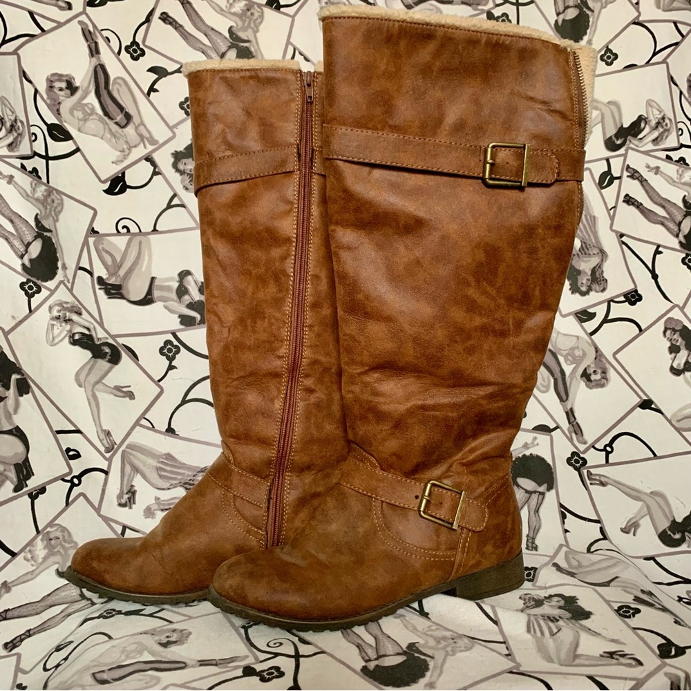 Knee-High Boots - Picture 3 of 8